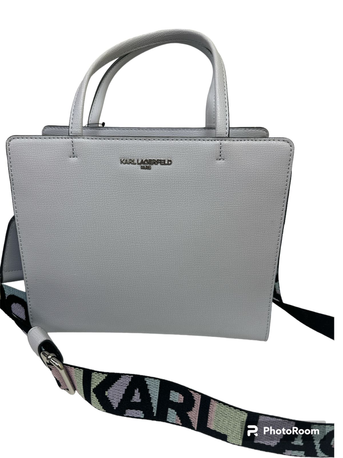 CARTERA/CROSSBODY TONO LILA CLARO CON STRAP DE KARL LAGERFELD