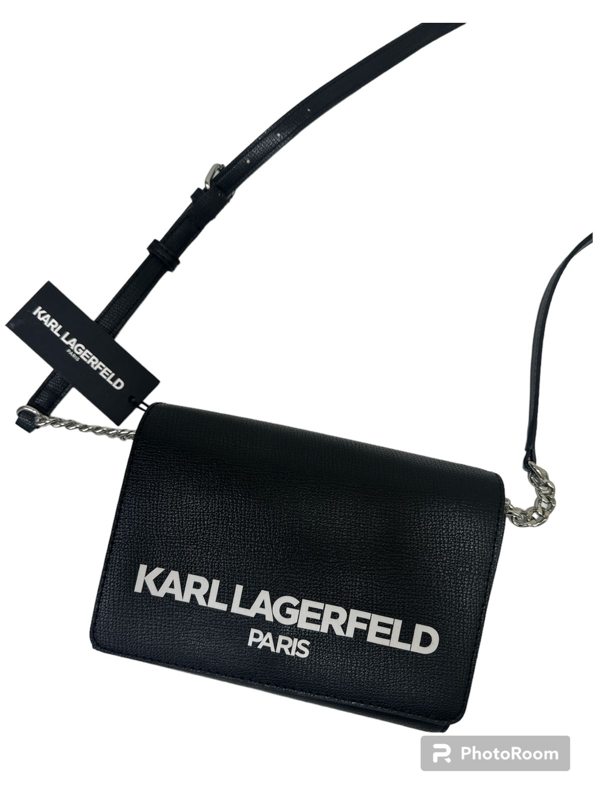 CROSSBODY KARL LAGERFELD NEGRA CON LETRAS BLANCAS Y ERRAJE PLATEADO